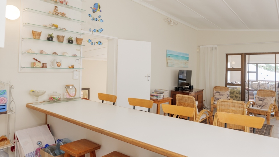 4 Bedroom Property for Sale in Struisbaai Western Cape